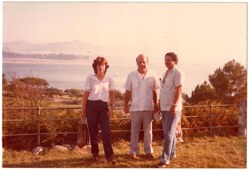 Con Gastón y Régulo Hernández en un congreso de historia en Santander, 1982.