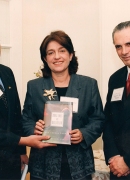 Embajada de Venezuela en Washington con el embajador Toro Hardy y el presidente de la Mobil Corporation, 1999.