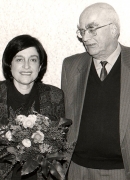 Con Pierre Radvanyi, hijo de Anna Seghers, en la entrega del premio Anna Seghers en Berlín, 2001.