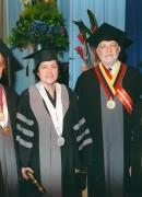 Entrega del doctorado honoris causa por la Universidad Cecilio Acosta de Maracaibo, 2010.